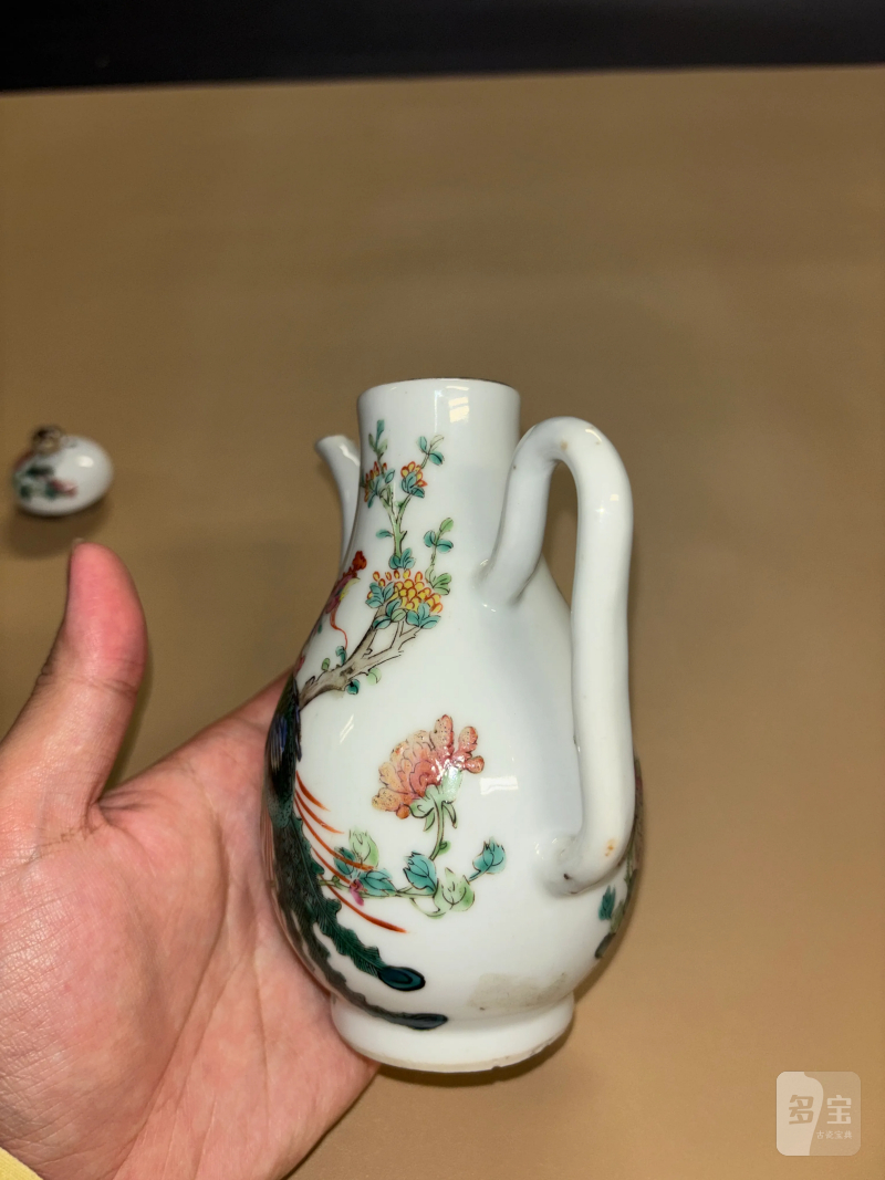 清同治 粉彩凤穿牡丹纹梨形壶 - 图3